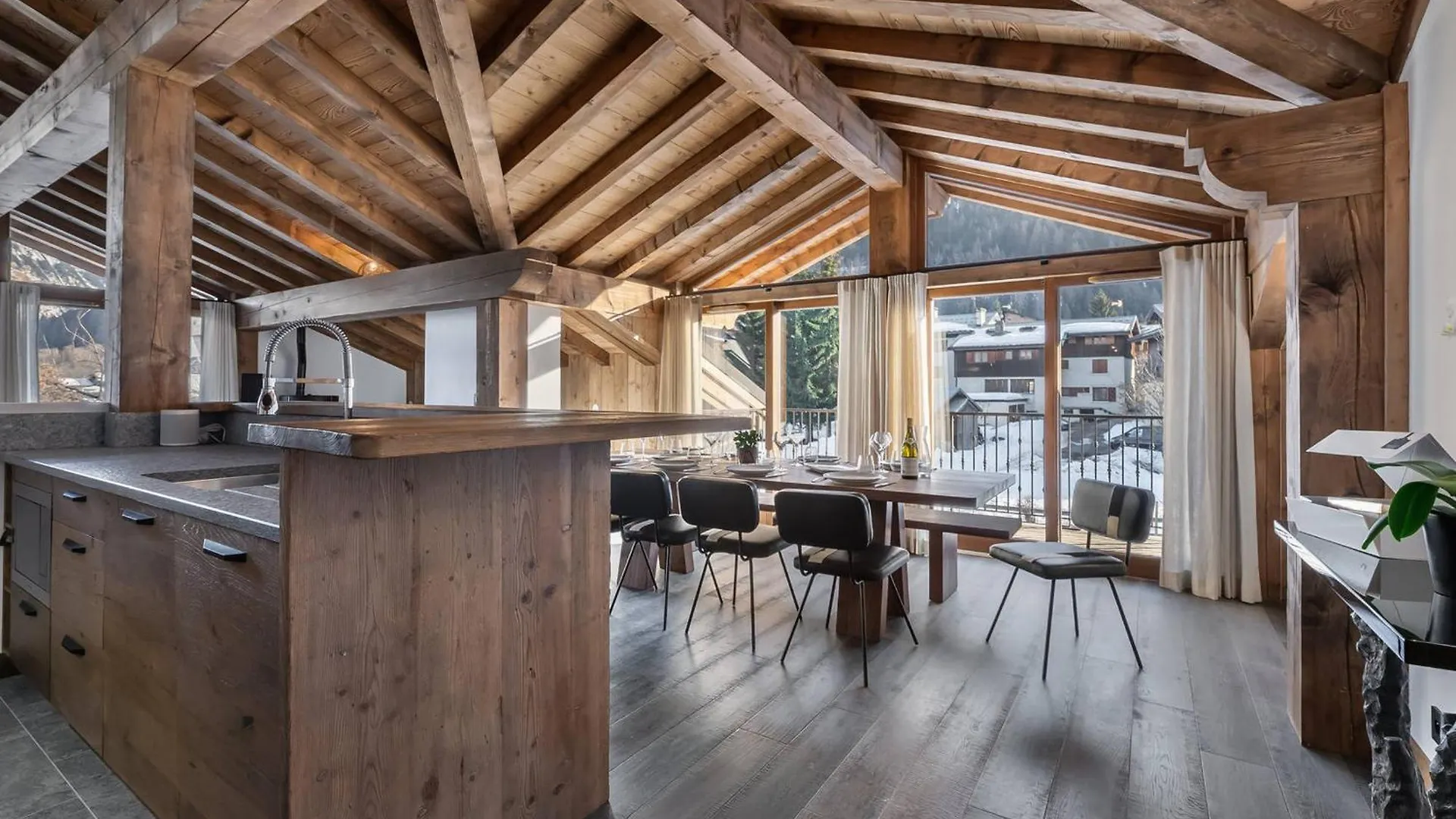 Spacieux Appartement De Luxe A Courchevel, Proche Pistes Et Commerces, Parking Inclus - Fr-1-568-7 フランス